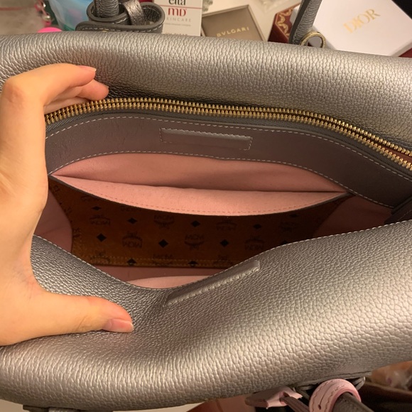 Mcm milla handbag 👜